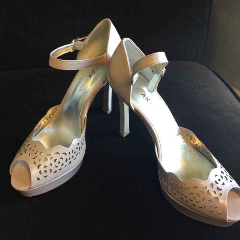 AK Anne Klein Beige Leather Lace Peep Toe Ankle Strap Stiletto Platform Heel 8